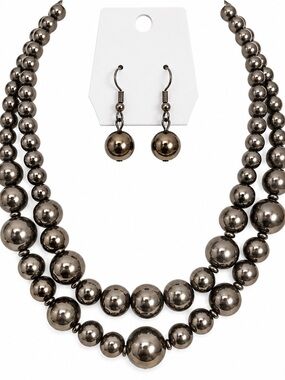The Graduate Necklace and Earring Set